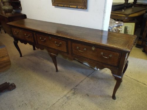 Dresser Base