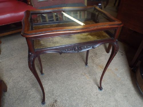 Bijouterie Cabinet