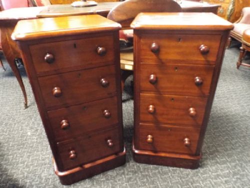 Pair Pedestals