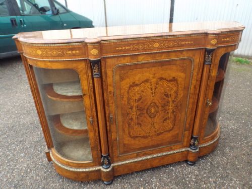 Credenza