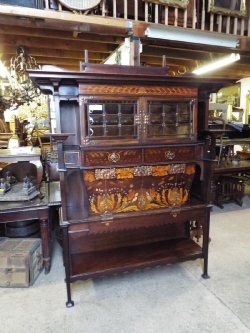Art  Nouvaeu Cabinet