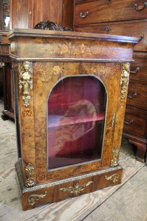 Pier Cabinet
