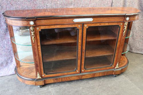 Credenza