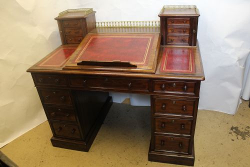 Dickens Desk