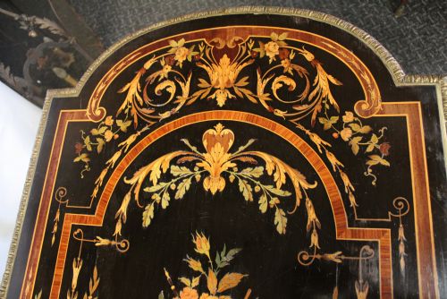 CENTRE TABLE - ADDITIONAL PHOTO 5