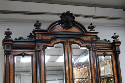 DUTCH CABINET - ADDITIONAL PHOTO 1