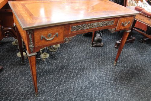 Bureau Plat