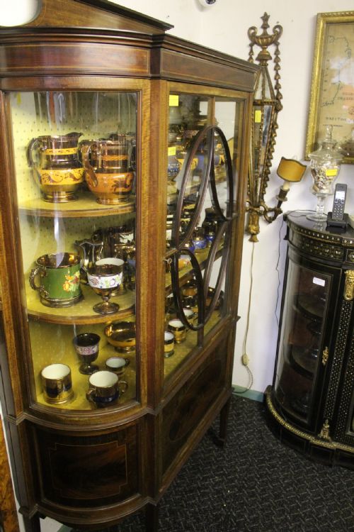 DISPLAY CABINET - ADDITIONAL PHOTO 1