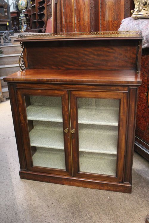 Chiffonier
