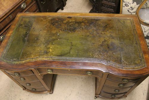 KNEE HOLE DESK - ADDITIONAL PHOTO 4