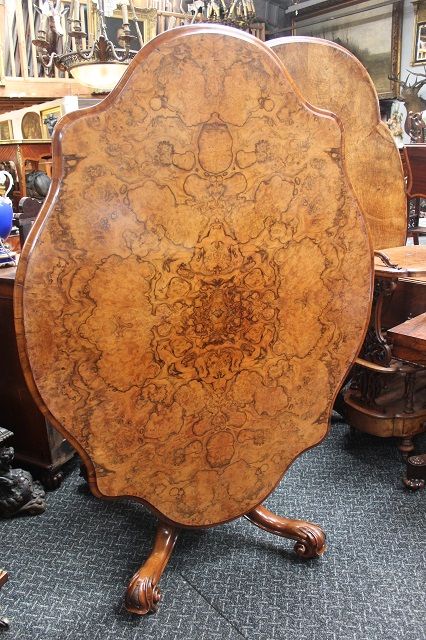 Looe Table
