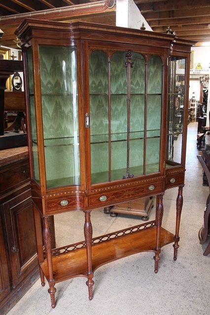 Display Cabinet