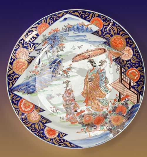 An Antique Early 20th Century Japanese Imari Charger