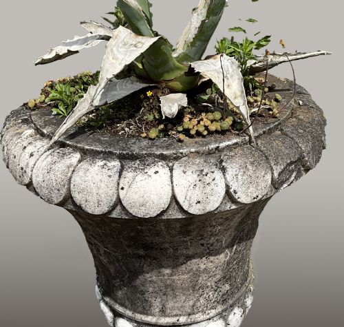 A NEAR PAIR OF LARGE CARVED MARBLE GARDEN URNS - ADDITIONAL PHOTO 1