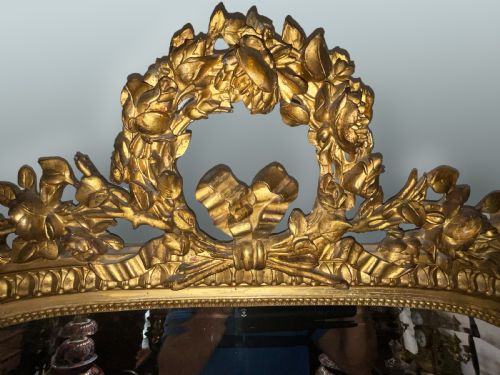A LARGE ANTIQUE FRENCH DECORATIVE GILT MIRROR CIRCA 1870 - ADDITIONAL PHOTO 3