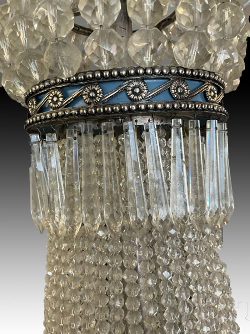OFFERED FOR SALE IS THIS ANTIQUE WEDGWOOD CHANDELIER - ADDITIONAL PHOTO 3