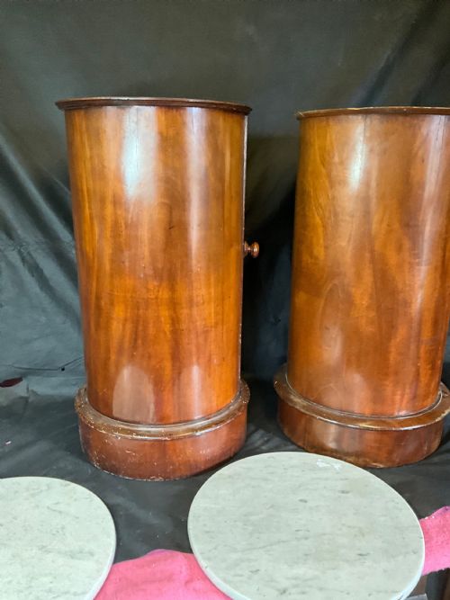 A CLOSELY MATCHED PAIR OF VICTORIAN CYLINDRICAL ENGLISH MAHOGANY BEDSIDE CABINETS C1860 - ADDITIONAL PHOTO 8