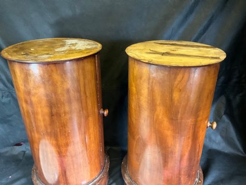 A CLOSELY MATCHED PAIR OF VICTORIAN CYLINDRICAL ENGLISH MAHOGANY BEDSIDE CABINETS C1860 - ADDITIONAL PHOTO 9