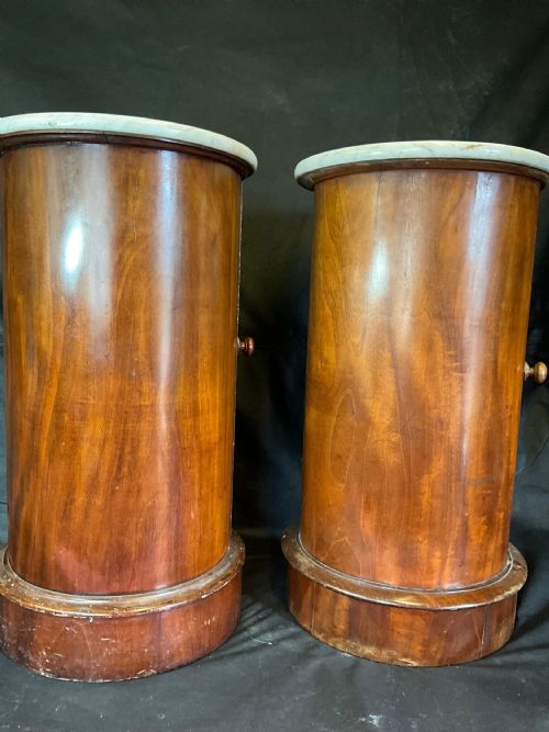 A CLOSELY MATCHED PAIR OF VICTORIAN CYLINDRICAL ENGLISH MAHOGANY BEDSIDE CABINETS C1860 - ADDITIONAL PHOTO 10