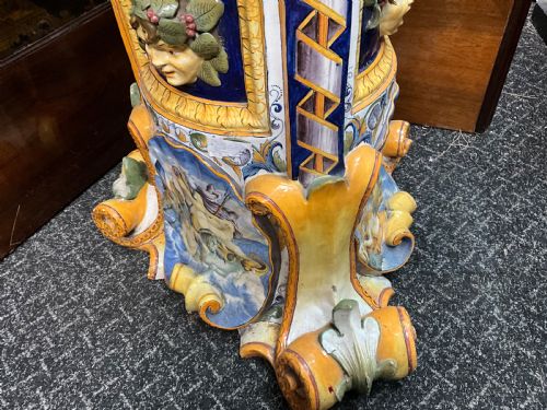 AN IMPRESSIVELY LARGE ITALIAN MAJOLICA VASE ON PEDESTAL - ADDITIONAL PHOTO 4
