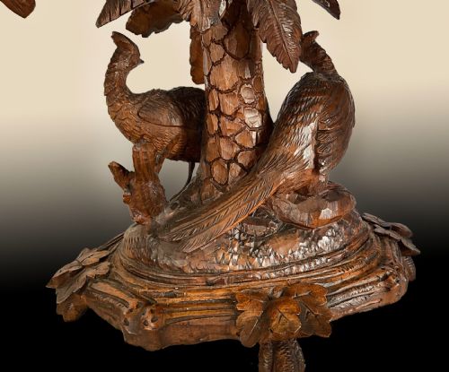 BLACK FORREST CARVED GARNITURE CIRCA 1880 - ADDITIONAL PHOTO 1
