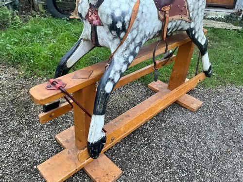 A SPLENDID ANTIQUE WOODEN ROCKING HORSE CIRCA 1900 - ADDITIONAL PHOTO 8