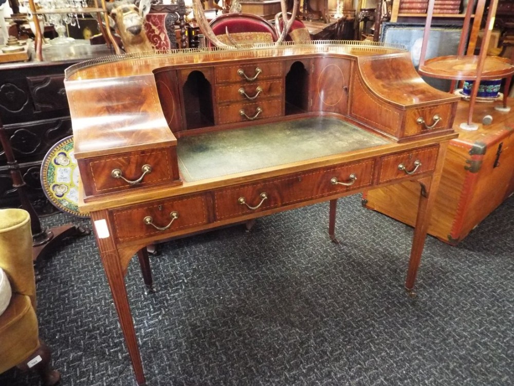 Carlton house desk