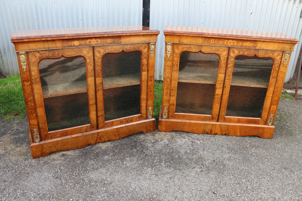 Pier cabinets