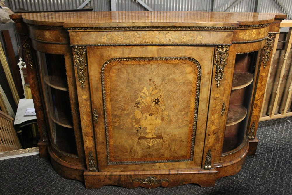 Credenza