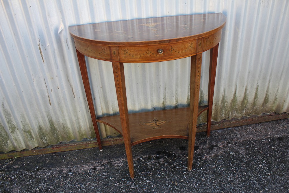 Pier table