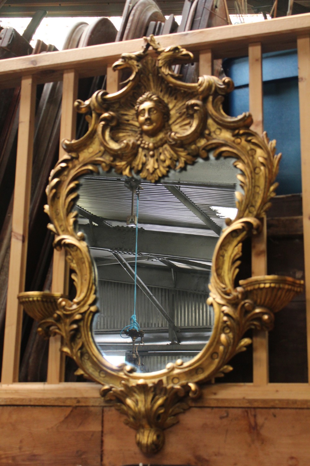 Wall mirror