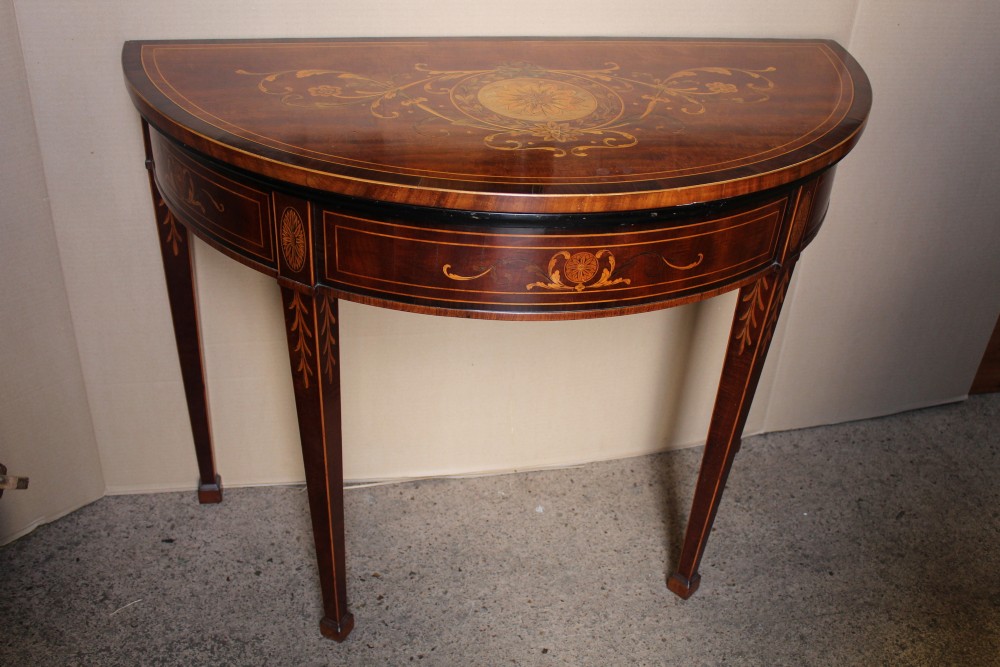 Card table
