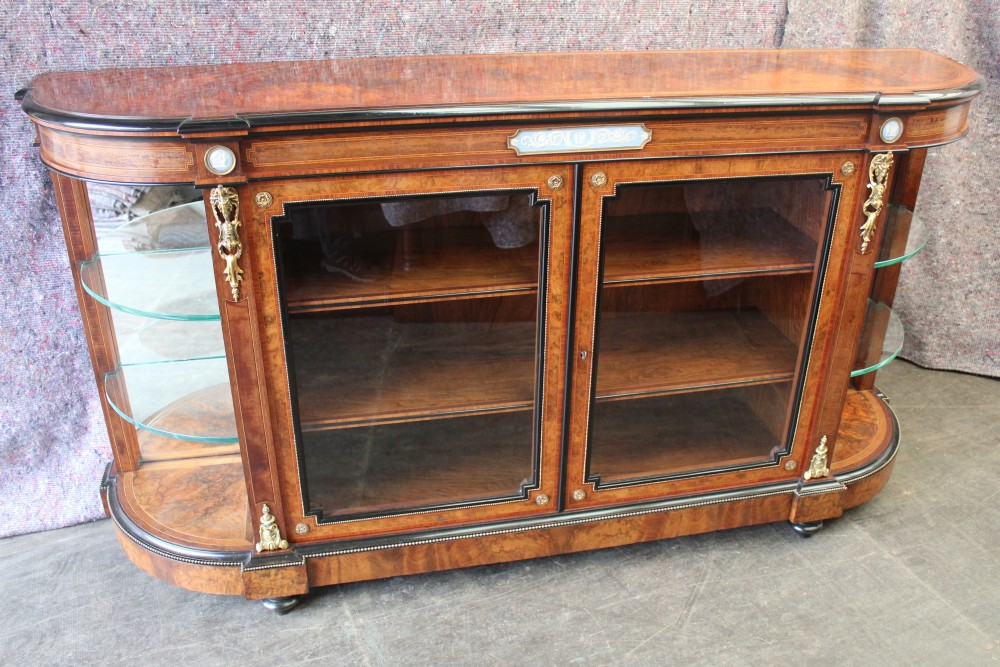 Credenza