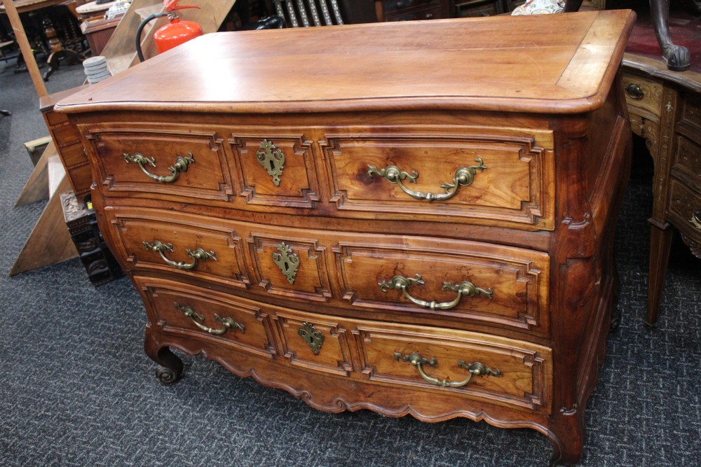 Chest commode