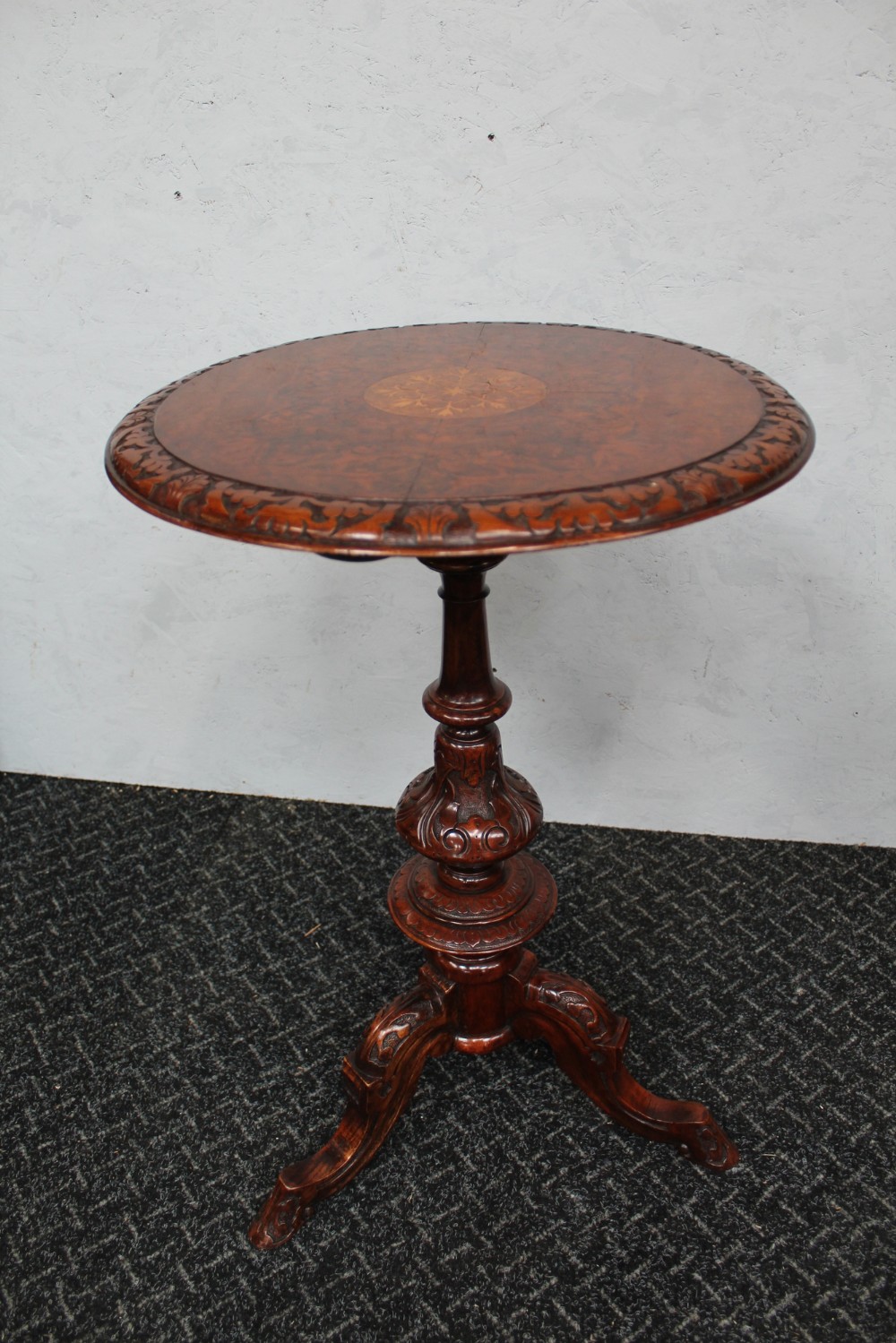 Occasional table