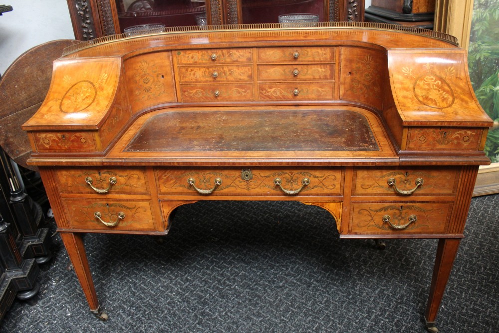 Carlton house Desk