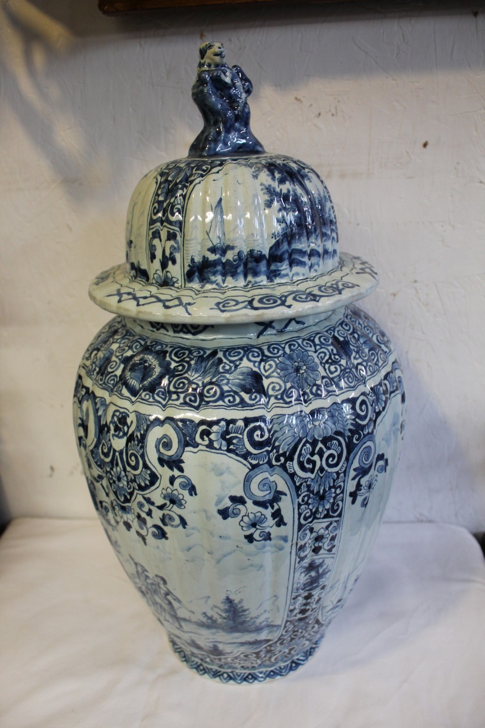  Delft Vase