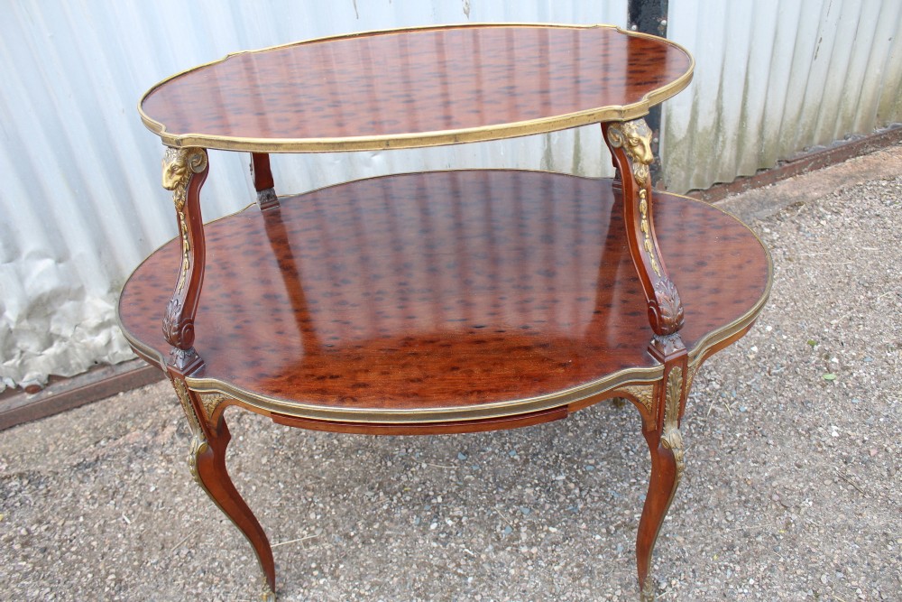 Occasional table