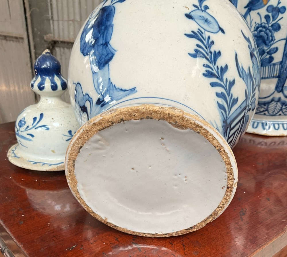 A late 17th century Dutch Delft mantle jar. View V