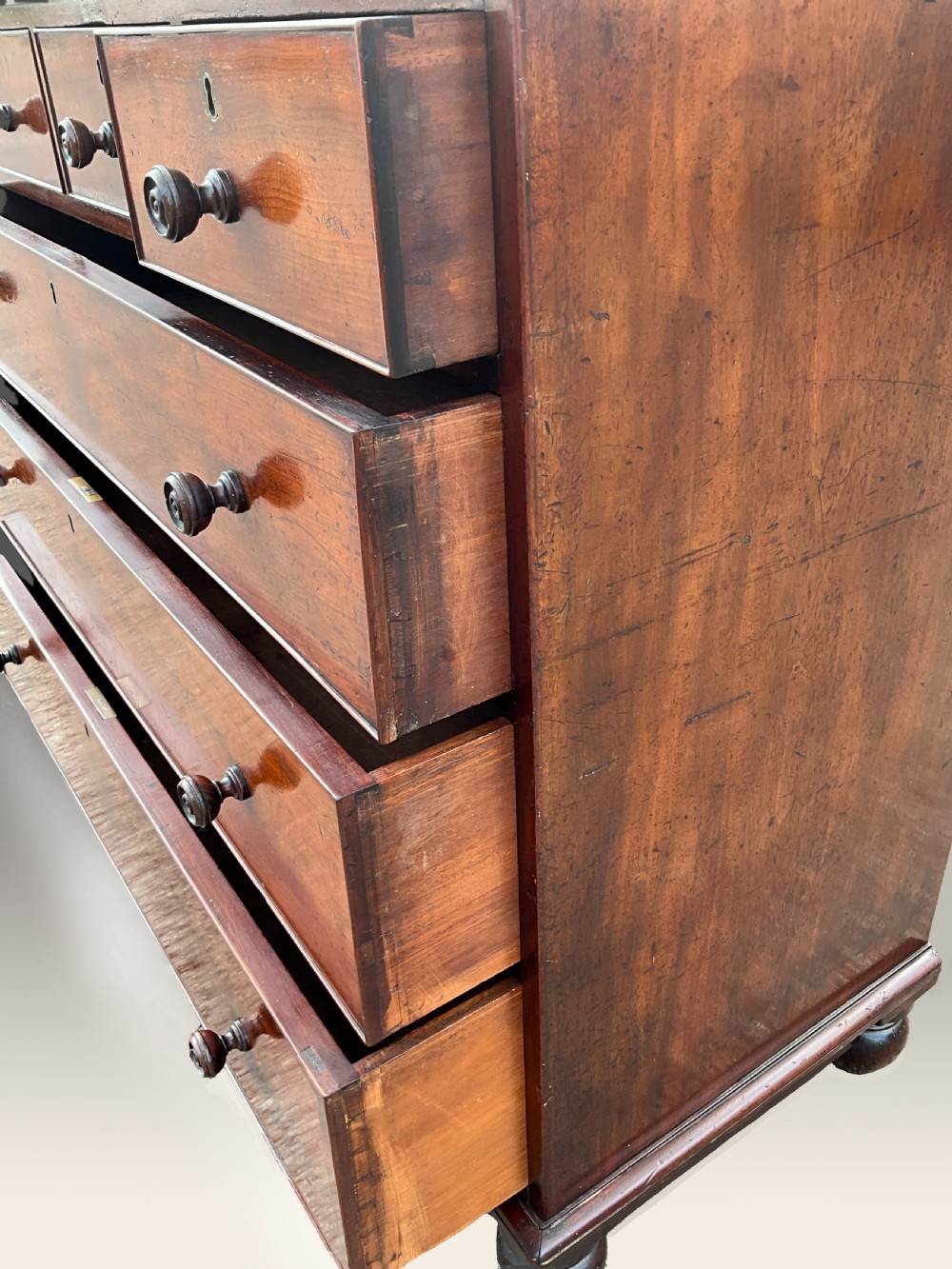 A top quality Victorian chest of Drawers by Gillow.  View III