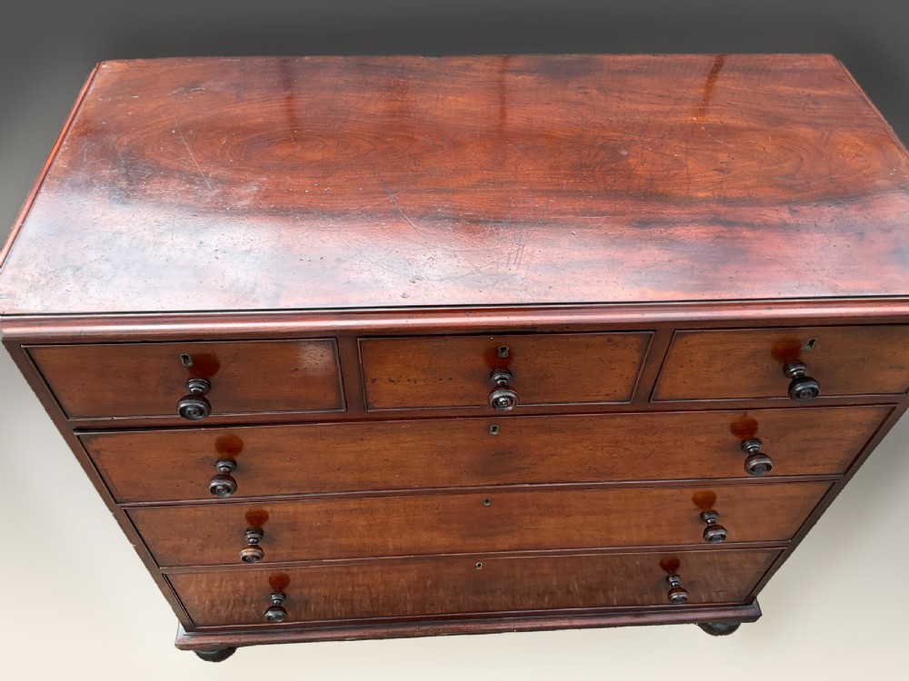A top quality Victorian chest of Drawers by Gillow.  View VII