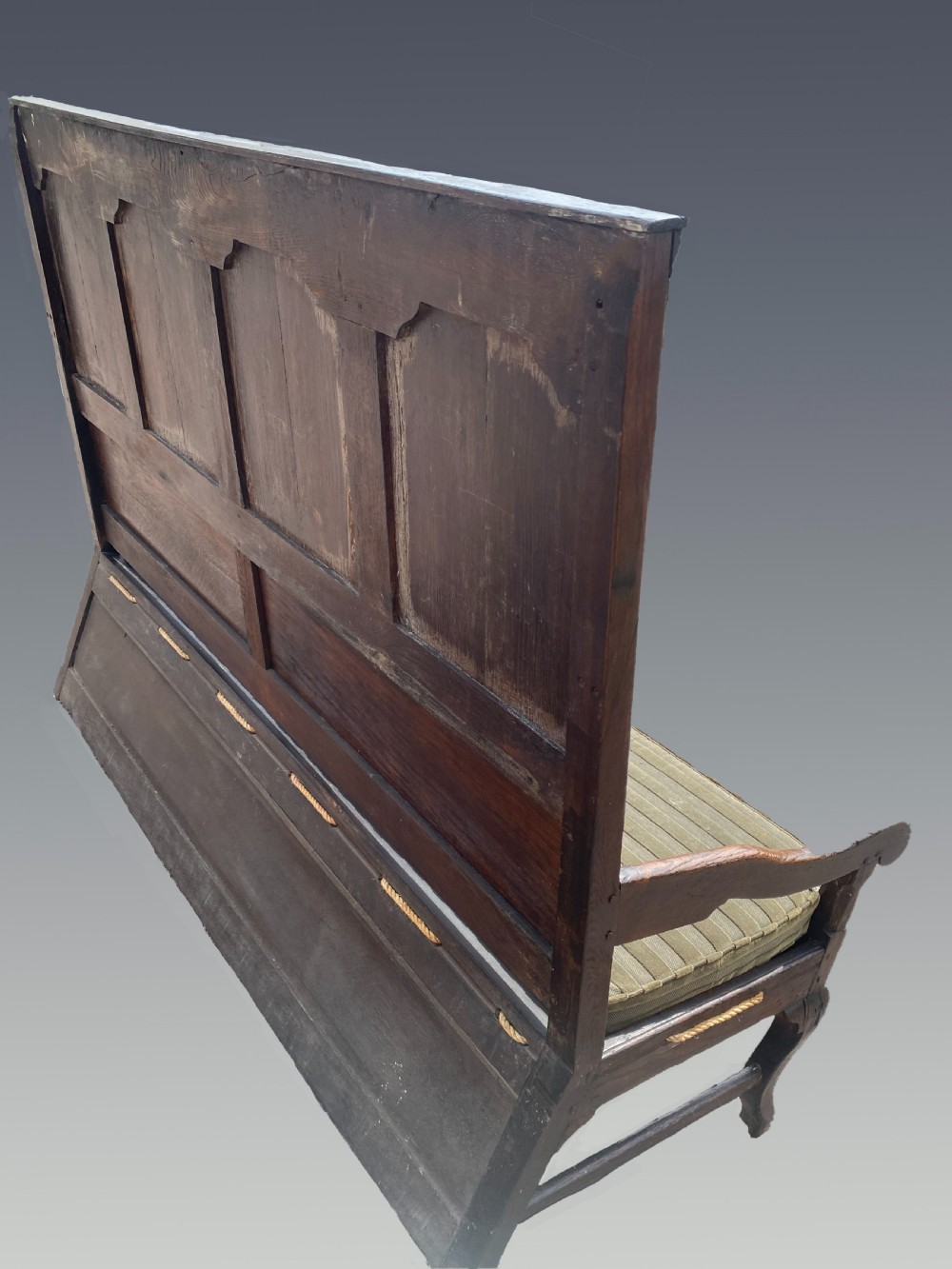 An English 18th Century Country House Oak Settle. Circa 1780 View II