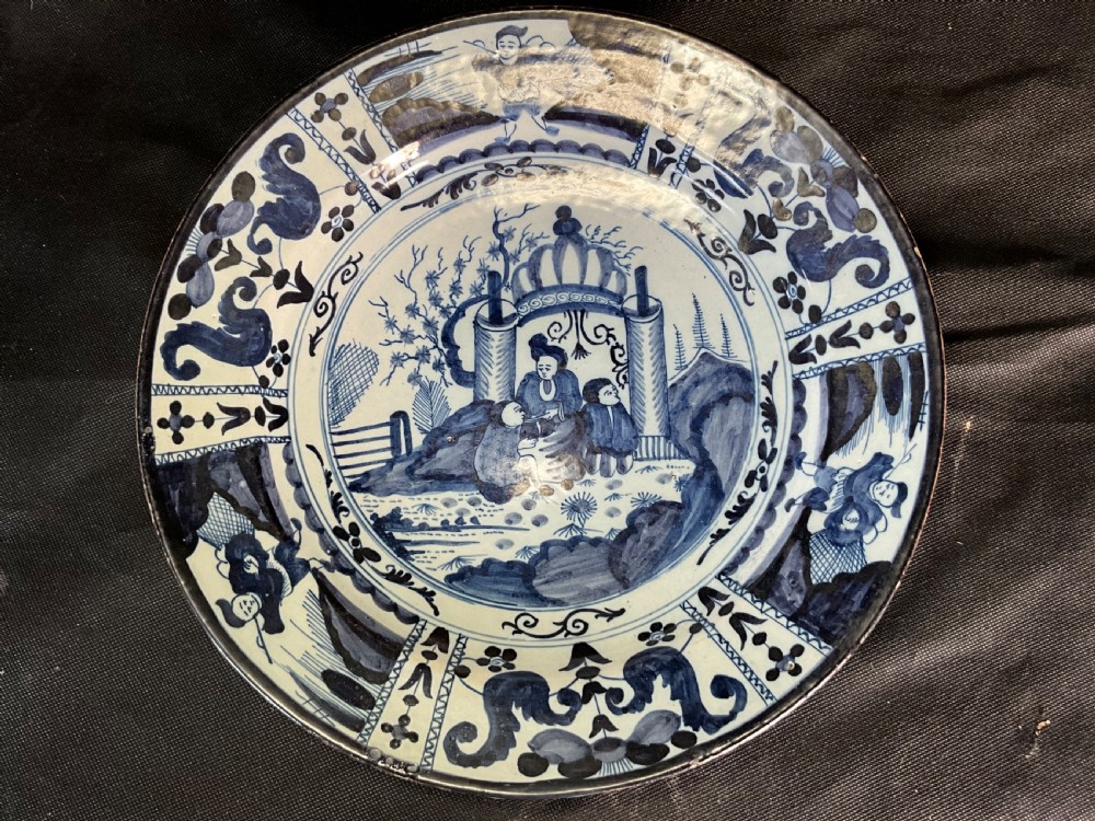 A Delft 18th century Chinese inspired plate.