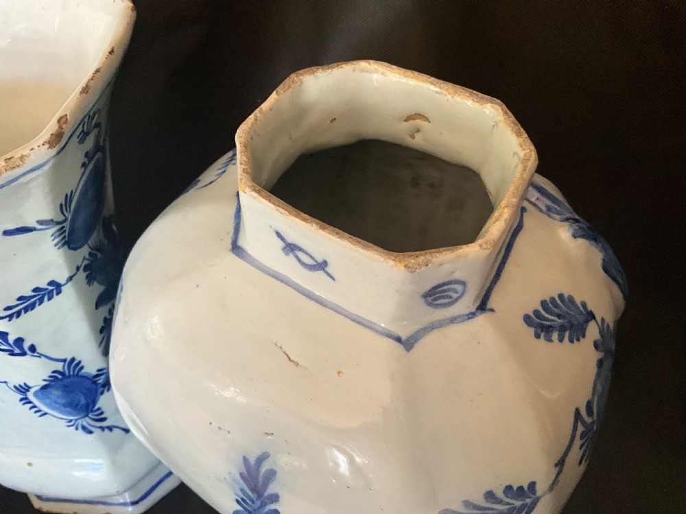A set of five 18th century blue and white Delft garniture with original lids. Circa 1780.  View VI