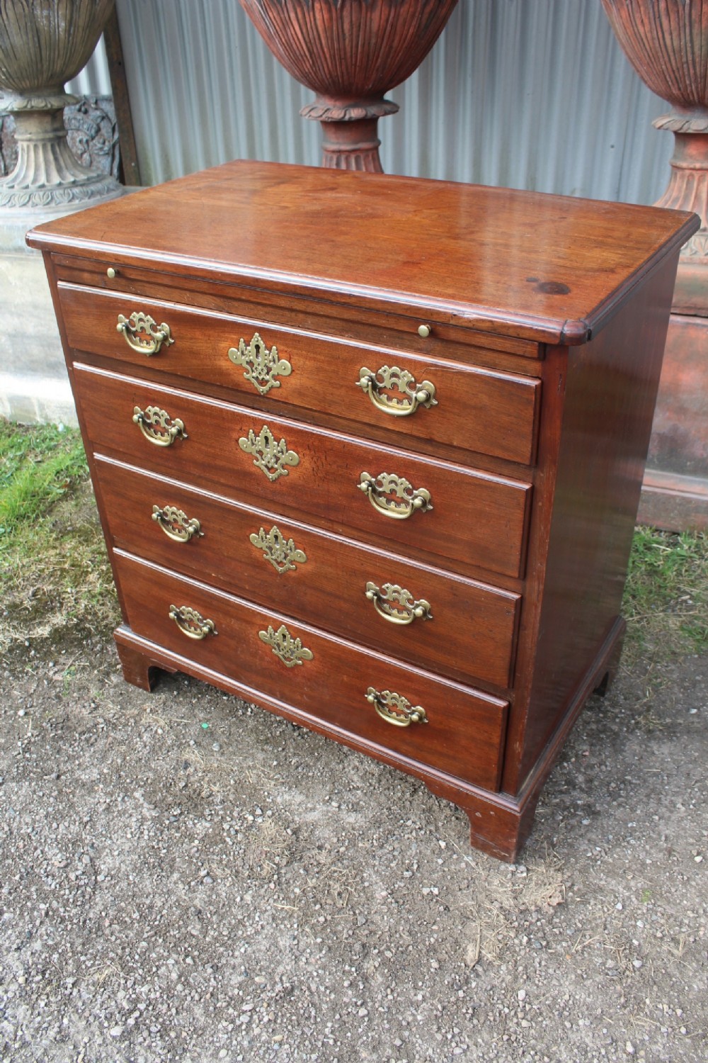 Lovely Quality Georgian chest