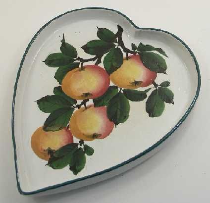 Large Wemyss Ware Heart Shaped Dressing Tray