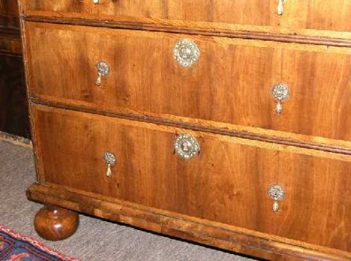 fig 1. FINE EARLY 18th CENTURY 3 FOOT WALNUT CHEST