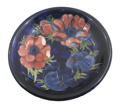 Good Moorcroft Anemone Decorated Plate