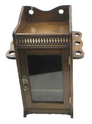 Good Quality Edwardian Oak Pipe Smokers Cabinet