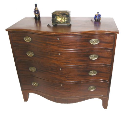 fig 1. FINE GEORGIAN SCOTTISH MAHOGANY SERPENTINE CHEST